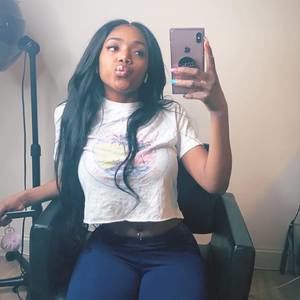 Meet your Posher, Andreaa